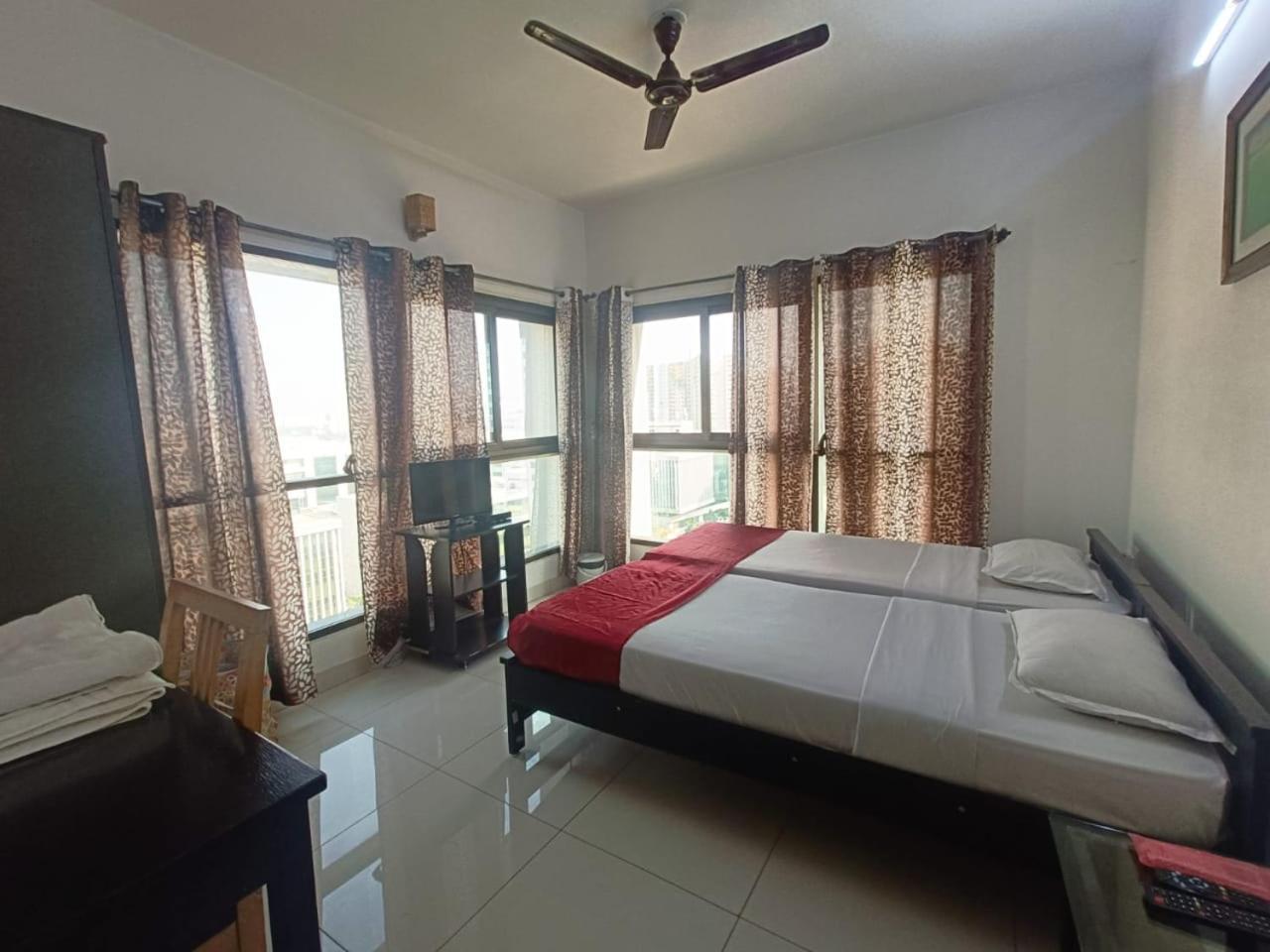 Private Rooms In Blue Ridge Hinjawadi Exterior foto